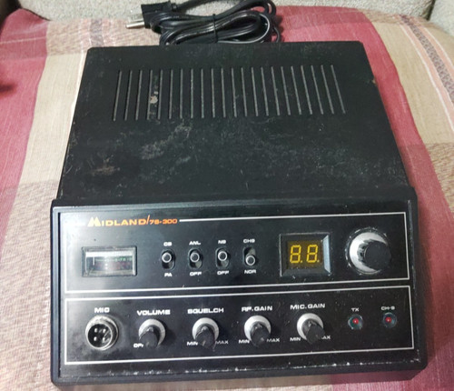 Midland base 300 - cb, radio.