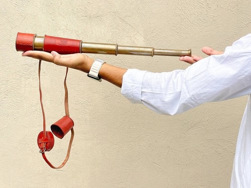 Antico telescopio - x,