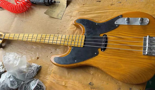 Basso elettrico corde - elettrico, corpo