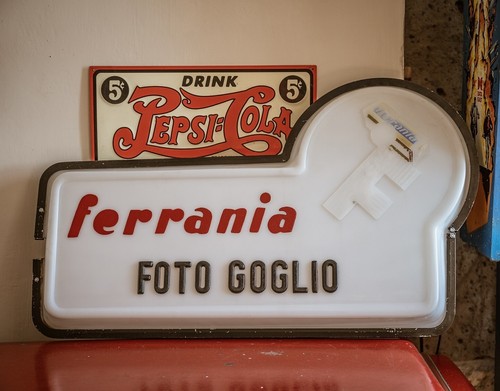 Insegna luminosa ferrania - insegna,