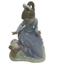 Lladro Nao giovane ragazza seduta su tronco con cucciolo #1488