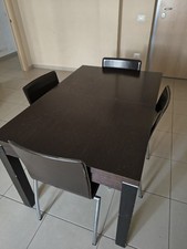  Set Tavolo con 4 Sedie - Marrone Scuro