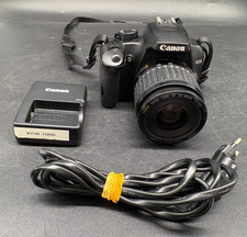 Canon EOS 1000D DSLR con Canon