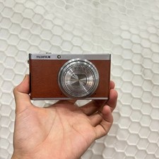 Fujifilm XF1 (12MP) - CMOS EXR