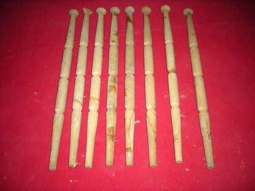 Gambe legno per restauro - in,