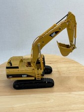 Norscot Group 1:50 Caterpillar