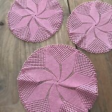 Tre Centrini Fatti Di Pizzo Ad