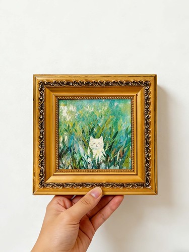 Gatto bianco nascosto - , nel