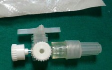 DELTA MED Rubinetto a 3 Vie Connettori Luer Lock Girevoli  ref.0030 CONF. 35 PZ.