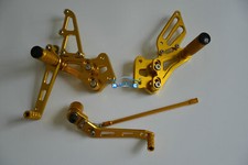 Kit poggiapiedi posteriore CNC