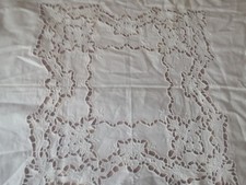 TOVAGlia In Puro Lino Ricamo A Mano E Intaglio da Tè 