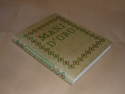 Mani oro - mani, d’oro