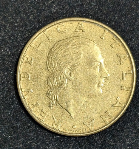 1979 italy 200 lire - 1979, r