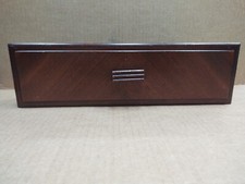 Cassetto centrale inclinabile