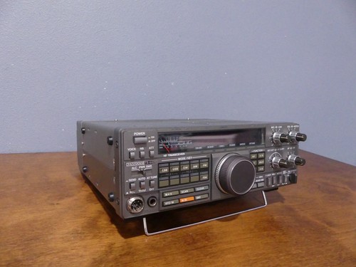 Ricetrasmettitore radioamatore