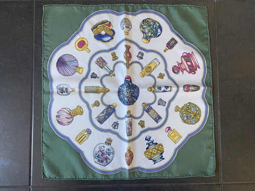 Foulard hermès intitulé - hermès,