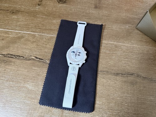 Swatch omega moonwatch - x,
