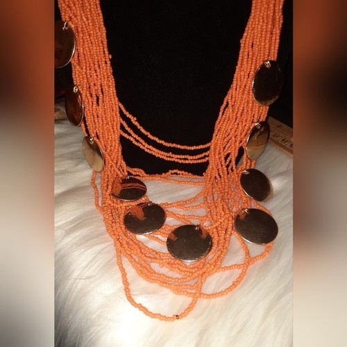 Collana nuova con perline semi - con,
