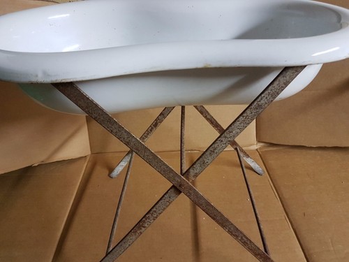 Vecchio bidet ferro smaltato - bidet,