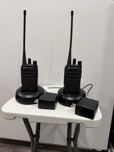 Motorola radios cp100d - (2),
