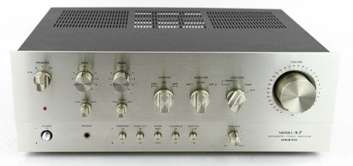 Amplificatore stereo integrato