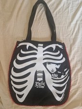 Emily The Strange Scheletro