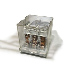 RELE' FINDER 65.23 250V RELAY 16A