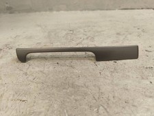 Assetto portaoggetti cruscotto