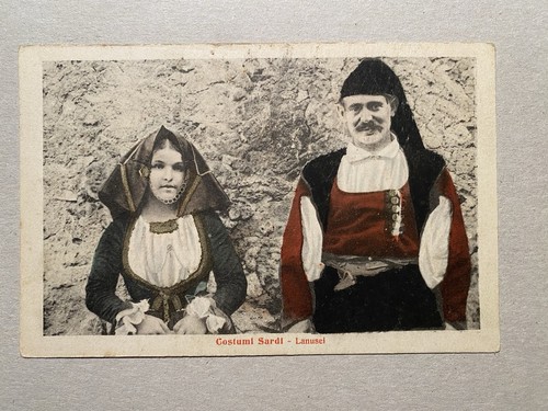 Cagliari costumi sardi - cagliari,