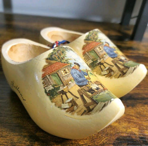 Piccoli zoccoli olandesi - , in