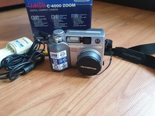 Appareil photo Numérique * Olympus Camedia C-4000 * camera digital vintage