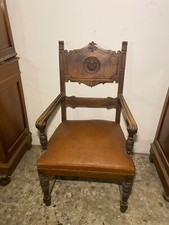 Sedia a Trono in Noce e Cuoio d'epoca risalente al 1800 in ottime condizioni 