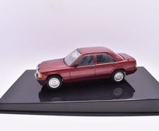 Modellino auto scala 1:43 Mercedes benz 190 E diecast modellismo statico red