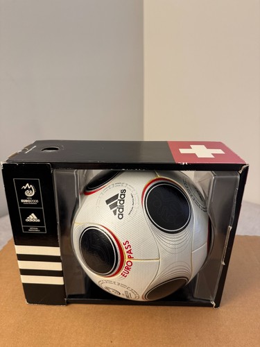 Adidas teamgeist europass uefa - adidas,