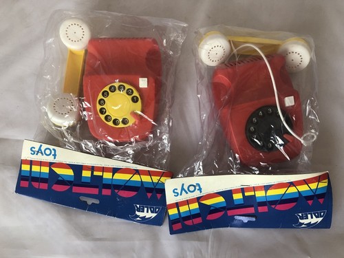 Telefoni giocattolo vintage - telefoni,