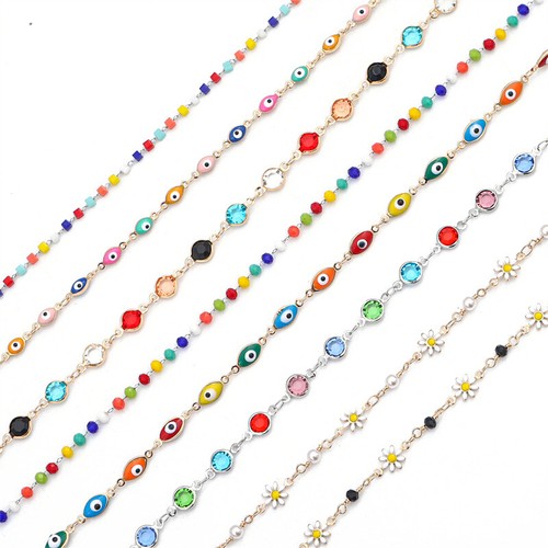 Catena colorata con perline