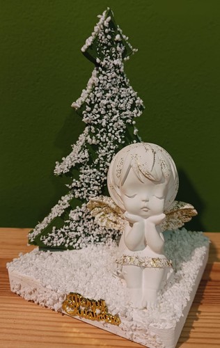 Angelo natalizio con albero - , in