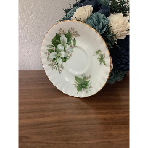 Royal albert trillium saucer - trillium,