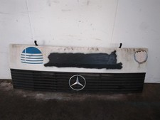 MASCHERINA ANTERIORE PER MERCEDES 914D Serie (90>98)