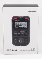 Roland R-07 RD Nero Pratico