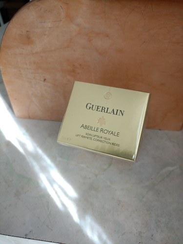 Guerlain abeille royale - abeille, yeux