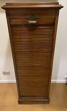 Mobile schedario a serranda con cassetti e ripiano inclinato