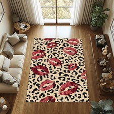 Tappeto con stampa leopardata