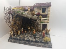 Presepe Artigianale – Natività con Grotta e Personaggi Completi