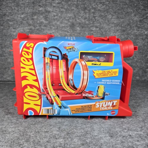 Hot wheels let race - hot,