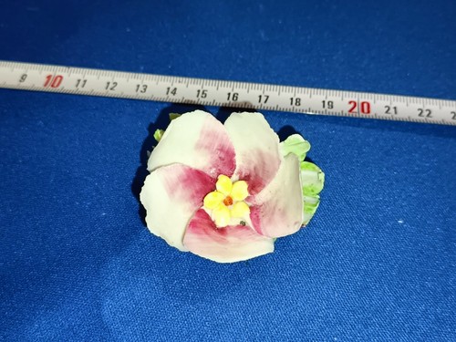 Porcellana capodimonte fiore - capodimonte,