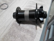 Mozzo anteriore freno a disco specializzato 32 fori 100x 15mm