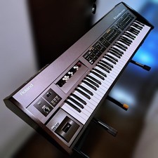 Roland V-Combo VR-700 Sintetizzatore a tastiera