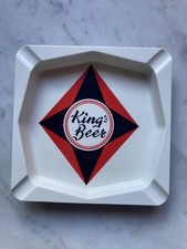 posacenere birra King’s Beer in plastica 12,4 x 12,4 cm. come nuovo