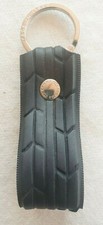 Porte clé noir en pneu